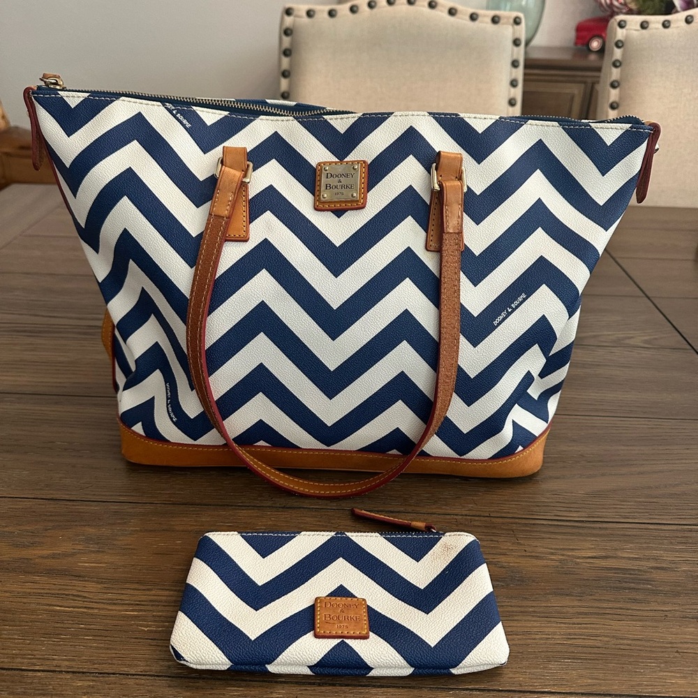 Dooney & Bourke Blue Chevron Tote with Tan Accents And Wallet - Picture 1 of 7